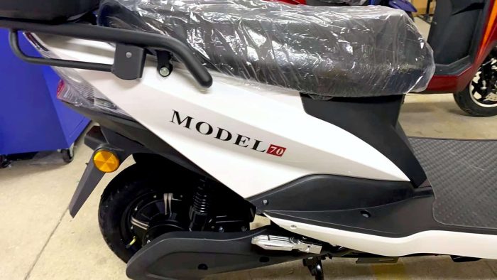 Электроскутер SHTENLI Model 70 (без кофр-багажника) — изображение 6